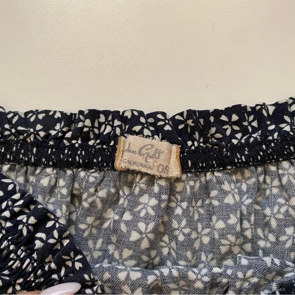 Brandy Melville off the shoulder flora top OS - Picture 7 of 7